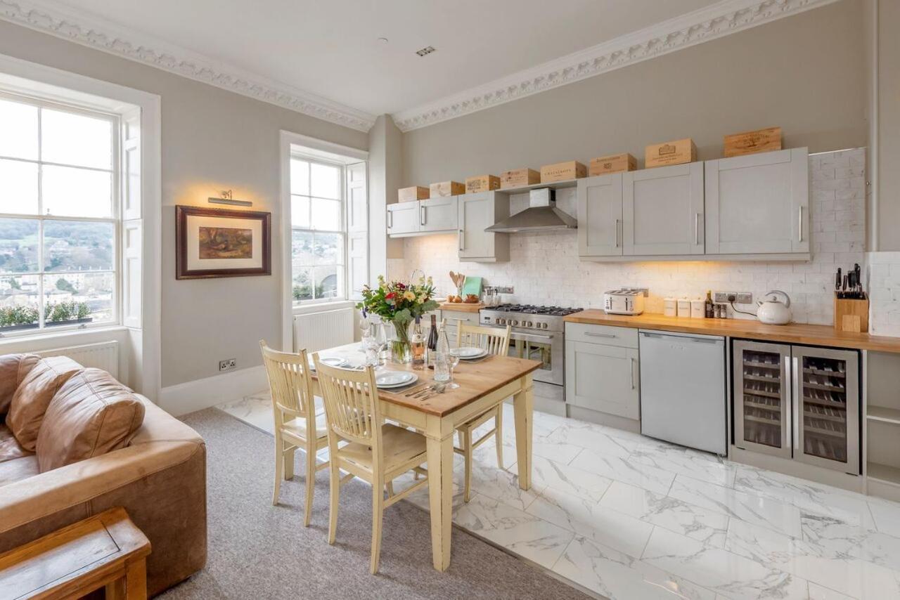 Luxury Two Floor Central Duplex Apartment Free Parking Bath Esterno foto